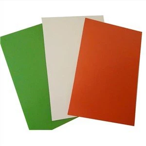 4 Bi 8 Folji tal-Fibreglass